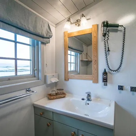 Haholmen - By Classic Norway 4* Karvåg