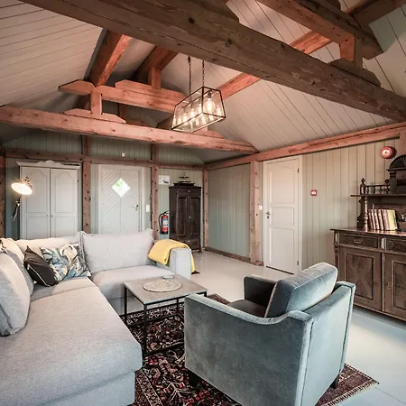 Haholmen - By Classic Norway Hotel Karvåg