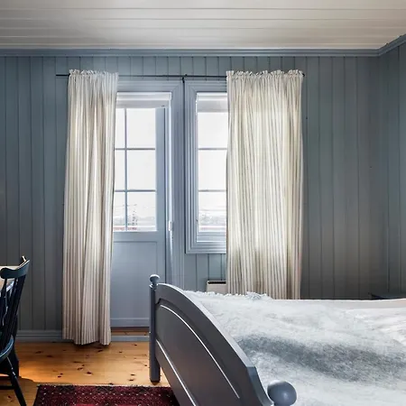 Haholmen - By Classic Norway 4* Karvag