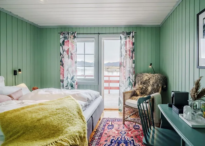 Haholmen - By Classic Norway 4* Karvåg